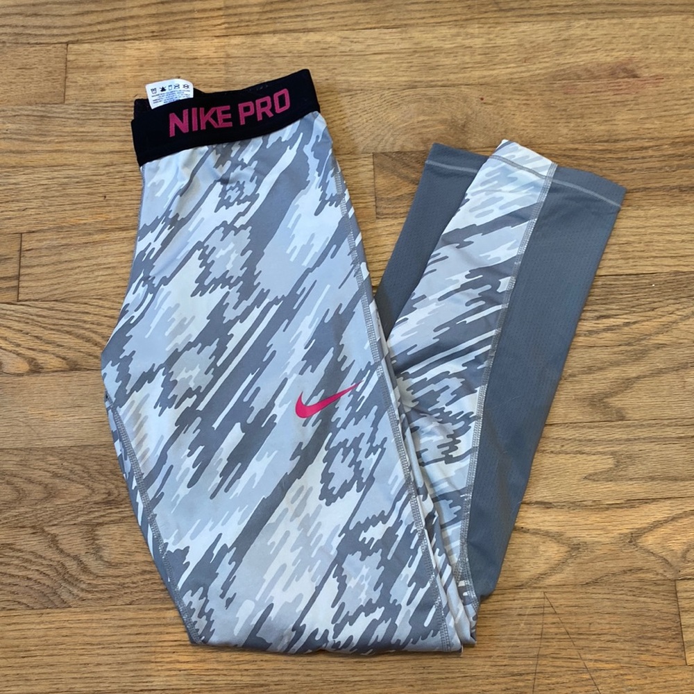 Girls Nike Leggings